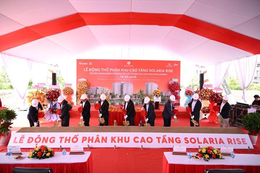 nam-long-chinh-thuc-dong-tho-khu-can-ho-cao-tang-solaria-rise-thuoc-dai-do-thi-waterpoint-1