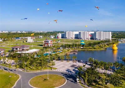 NAM LONG II CENTRAL LAKE